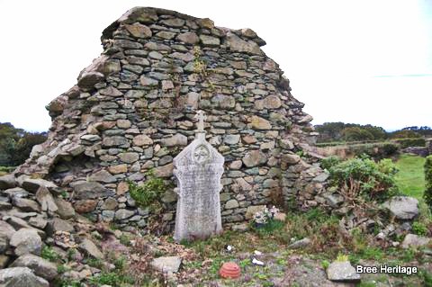 The ruined medieval church 